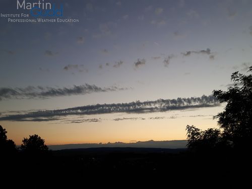 Ac castellanus radiatus in der Abenddämmerung / Ac castellanus radiatus at dusk